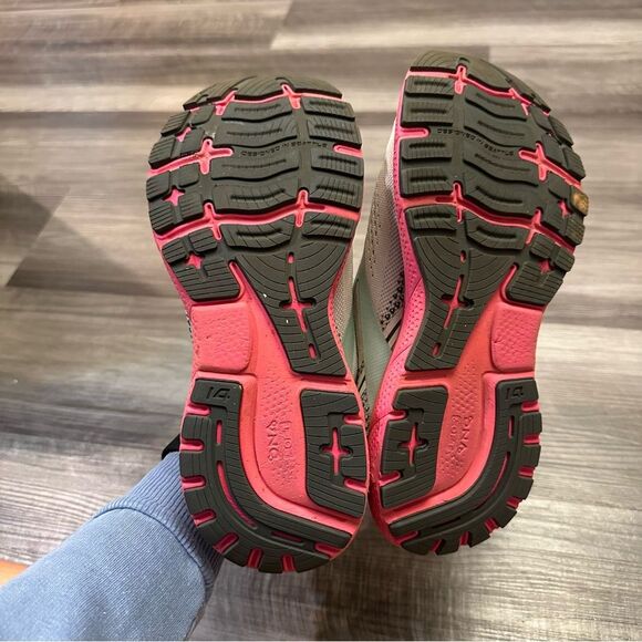 Brooks Ghost 14 Womens 8 Running Shoe Grey Pink Trainer Athletic Walking - Picture 12 of 13